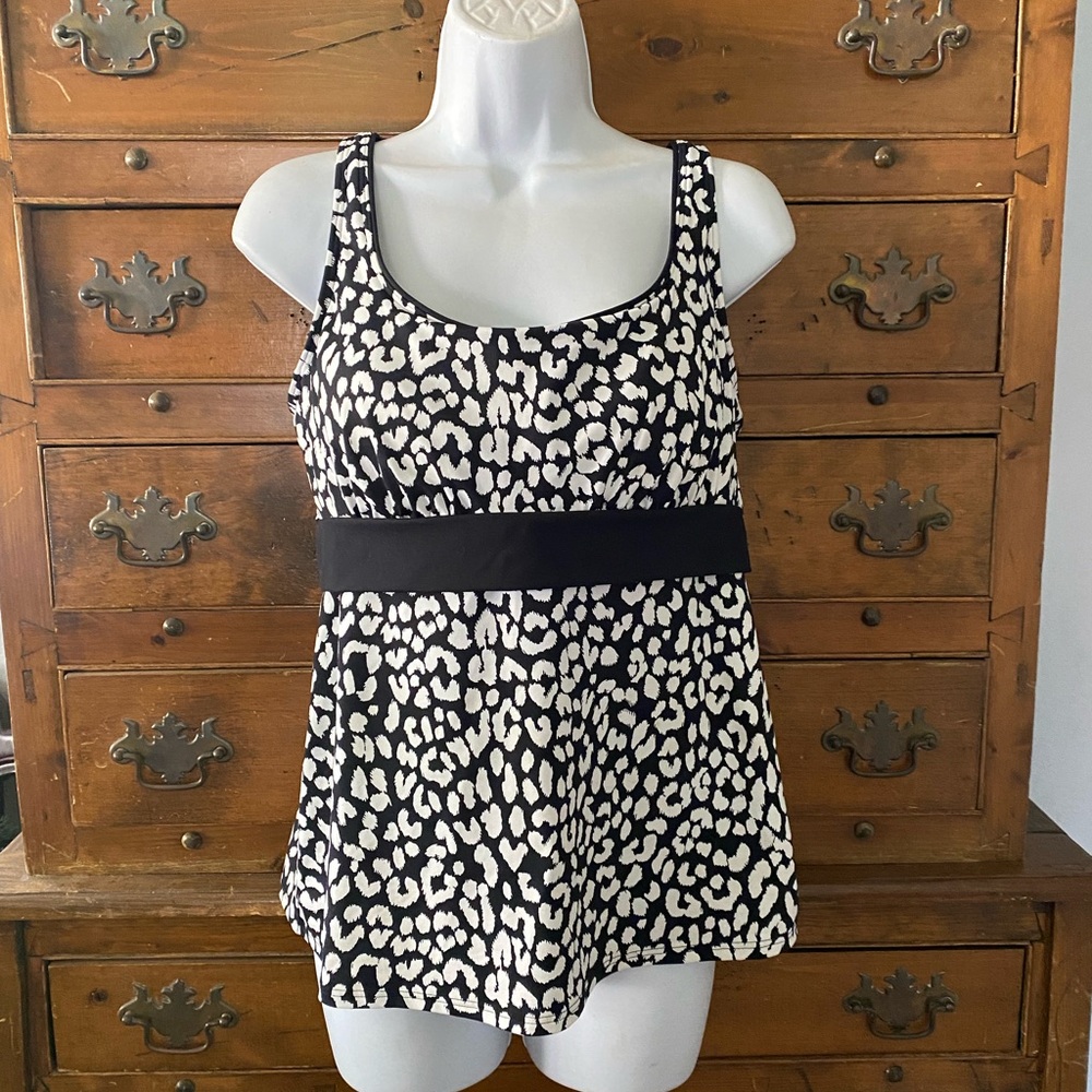 Woman’s Tankini Top Only Size 12 by Lands End
